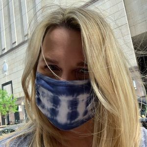 Meet your Posher, Tracey a.